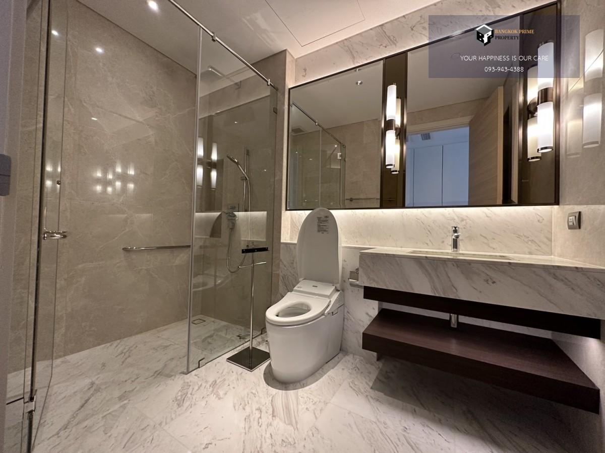 Sindhorn Residence | ใกล้ BTS ชิดลม เดินเพียง 600 ม. ถึงสวนลุมพินี