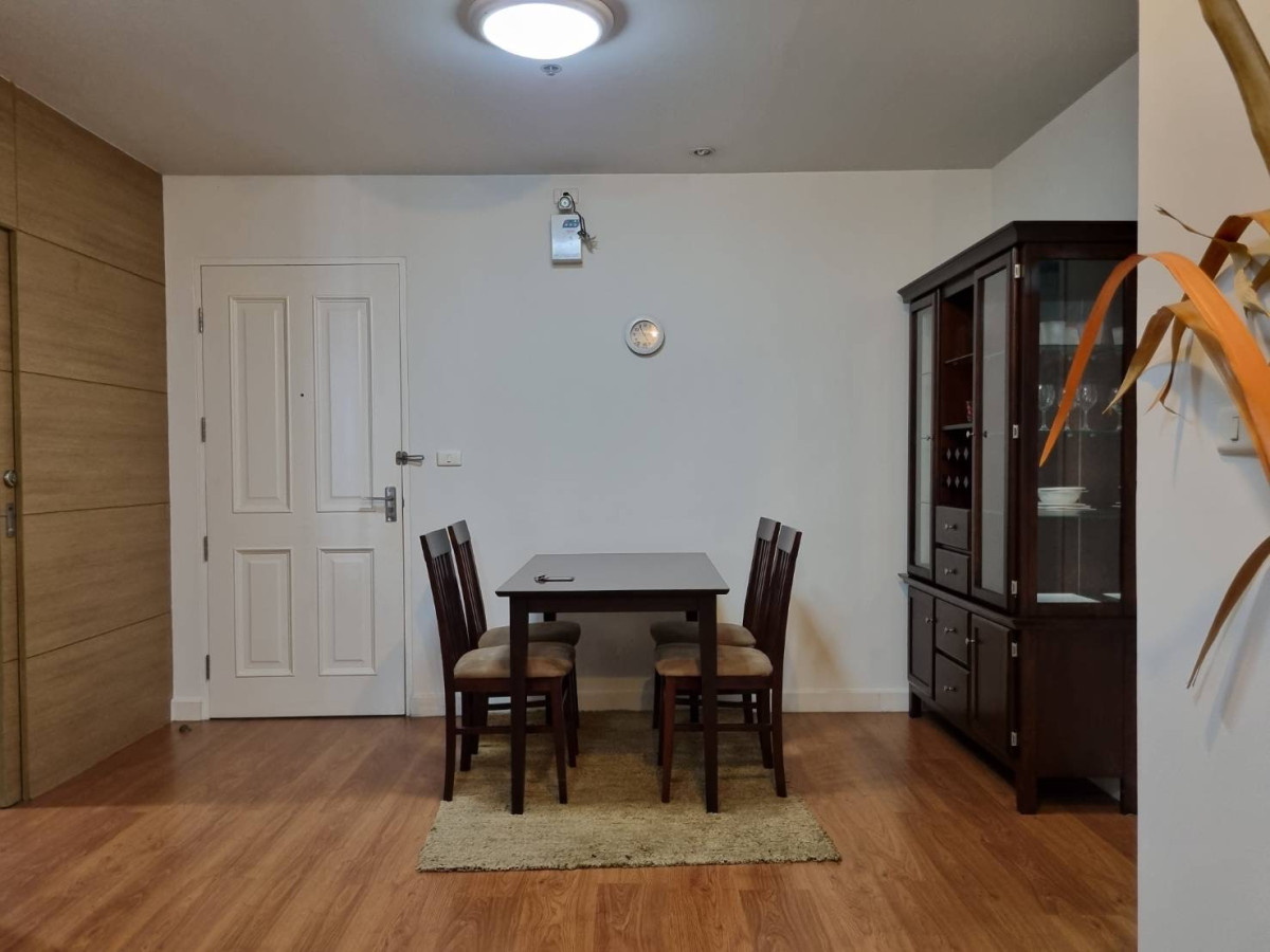 One x sukhumvit 26| BTS Phrom Phong |The best price, large room | #HL