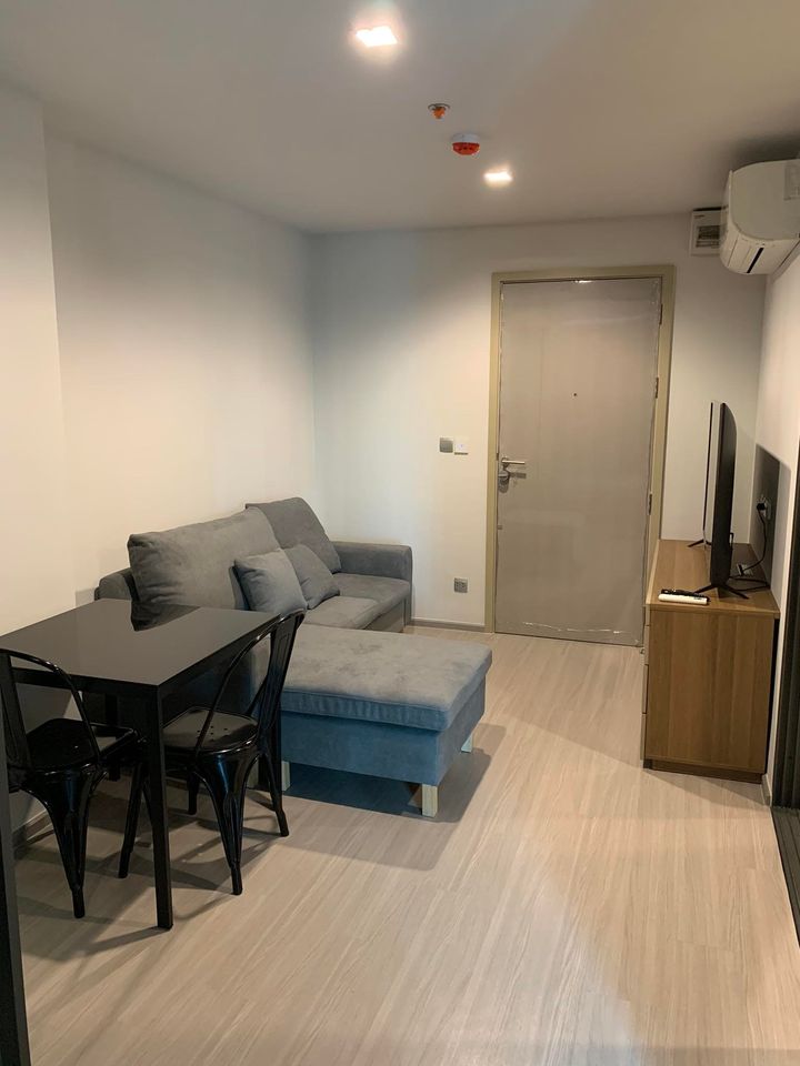 Life Ladprao I BTS Ha Yaek Lat Phrao MRT Phaholyothin I hot building, ready to move in | #HL