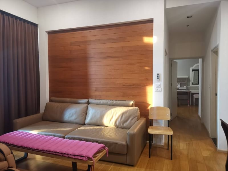 NOBLE REMIX / BTS THONGLOR / HL / RARE UNIT ONLY ONE IN CONDOMINIUM 3B3B 19MB 120K PER SQ.M. LARGE BALCONY