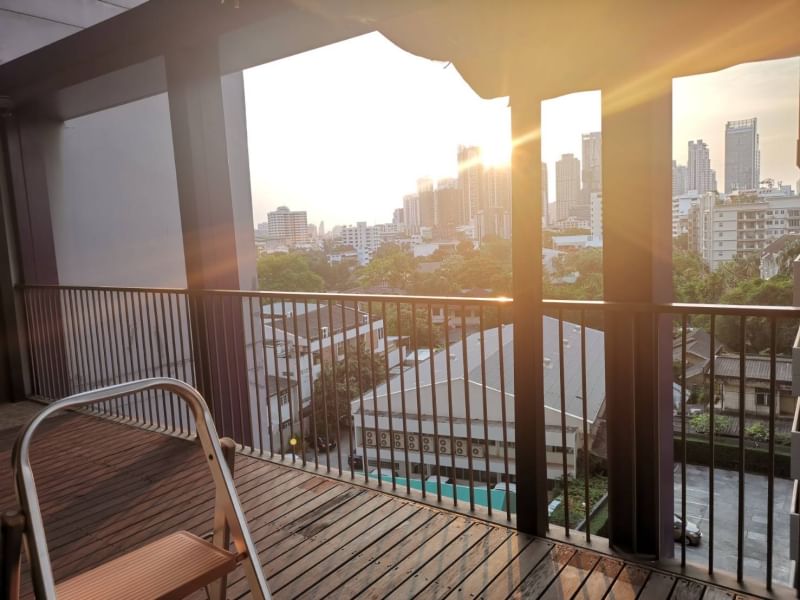NOBLE REMIX / BTS THONGLOR / HL / RARE UNIT ONLY ONE IN CONDOMINIUM 3B3B 19MB 120K PER SQ.M. LARGE BALCONY