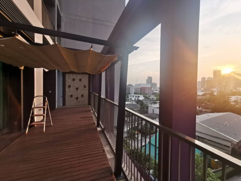 NOBLE REMIX / BTS THONGLOR / HL / RARE UNIT ONLY ONE IN CONDOMINIUM 3B3B 19MB 120K PER SQ.M. LARGE BALCONY