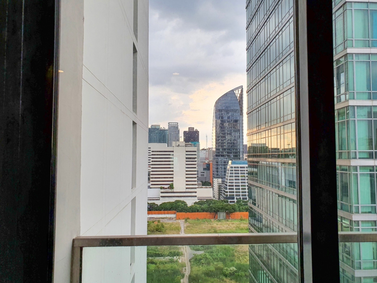 Noble Ploenchit | BTS Ploenchit | ตกแต่งสวยโทนขาวหรูหรา วิวไม่บล็อค  #Hl