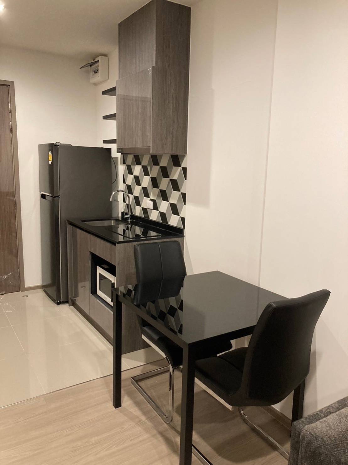 The Base Petchnuri-Thonglor I BTS Thonglor I Hot project!! #HL