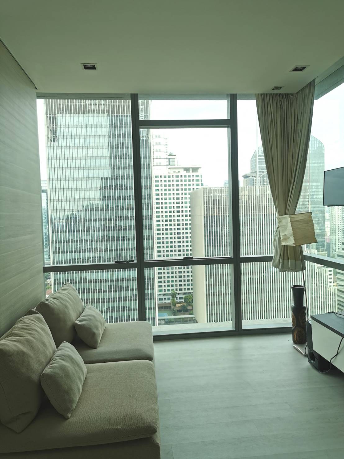 The Room Sukhumvit 21 | BTS Asoke, MRT Sukhumvit | High Floor / Good view | #HL