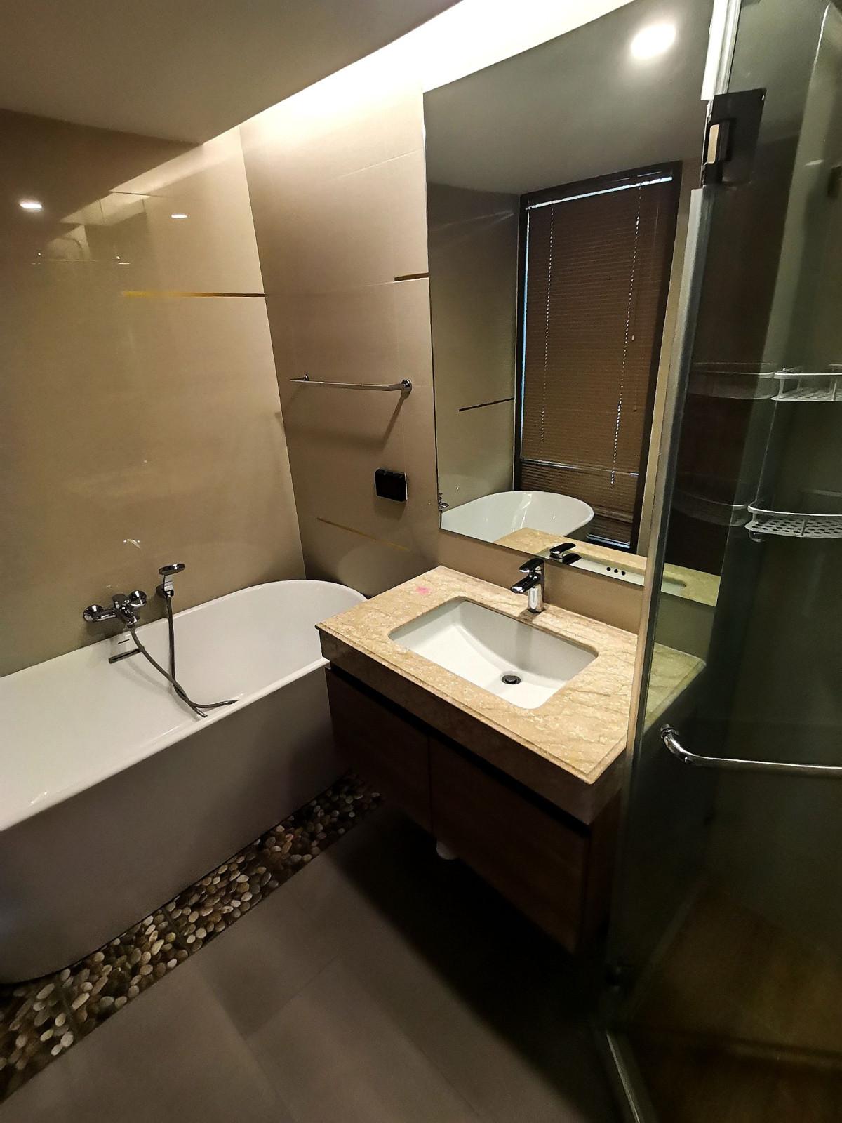 Amaranta​ residence​ MRT Huaykwang  3Bedroom Only one !!! #HL แก้ไขเปลี่ยนรูปภาพ