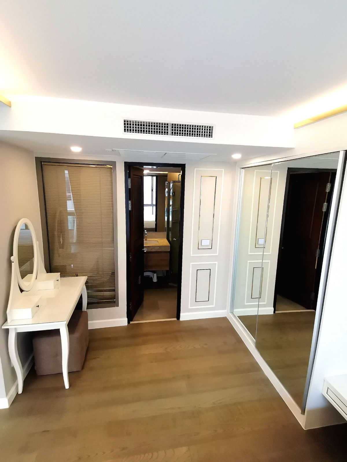 Amaranta​ residence​ MRT Huaykwang  3Bedroom Only one !!! #HL แก้ไขเปลี่ยนรูปภาพ