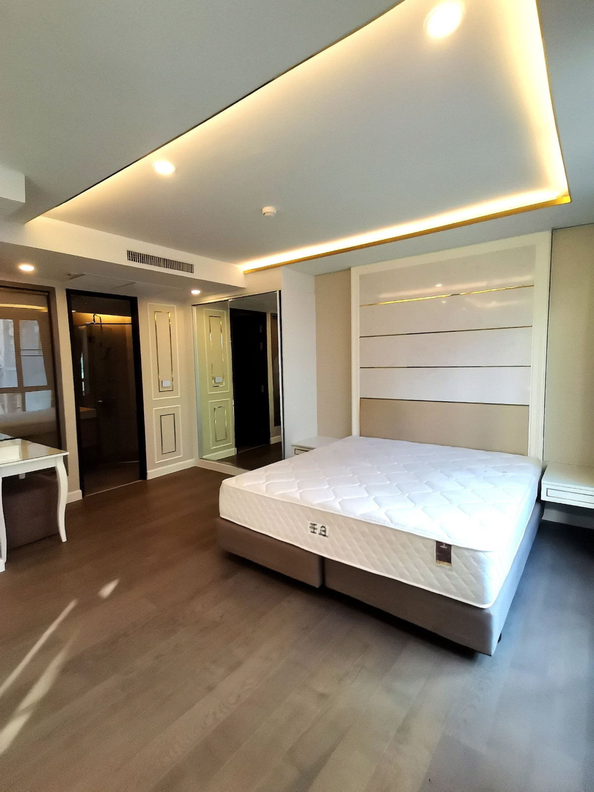 Amaranta​ residence​ MRT Huaykwang  3Bedroom Only one !!! #HL 