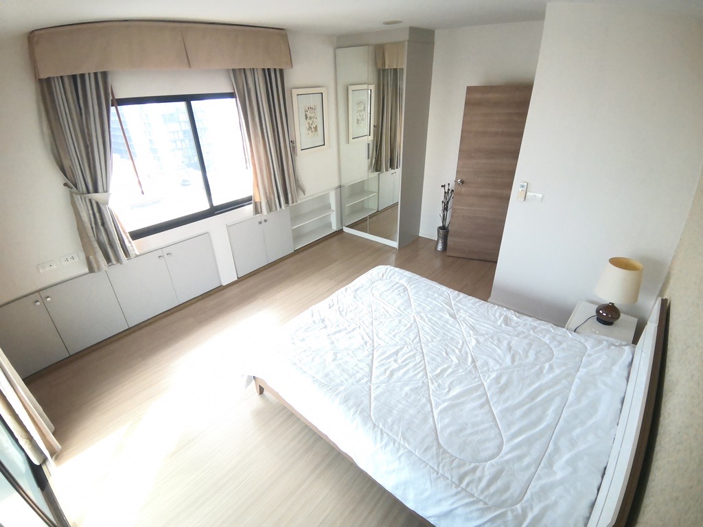 Renova Residence | BTS Ploenchit | 3 bed the best deal !  #HL