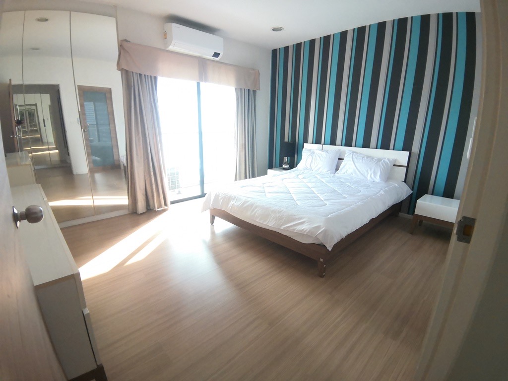Renova Residence | BTS Ploenchit | 3 bed the best deal !  #HL