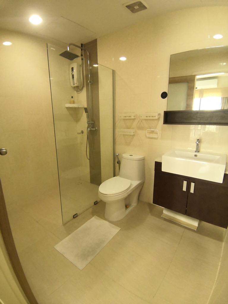 Renova Residence | BTS Ploenchit | 3 bed the best deal !  #HL