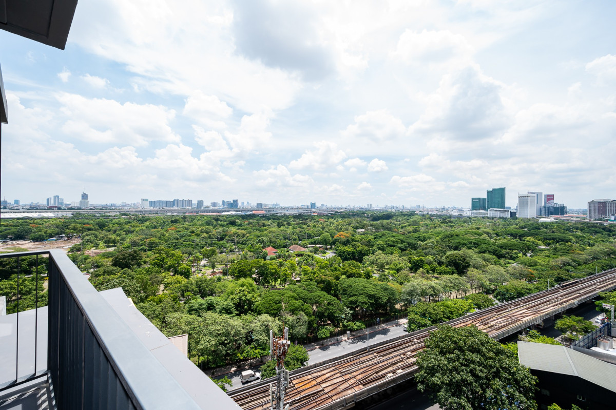 The Line Jatujak-Mochit I BTS Mochit MRT Jatujak Park I jatujak park view, rare item | #hl