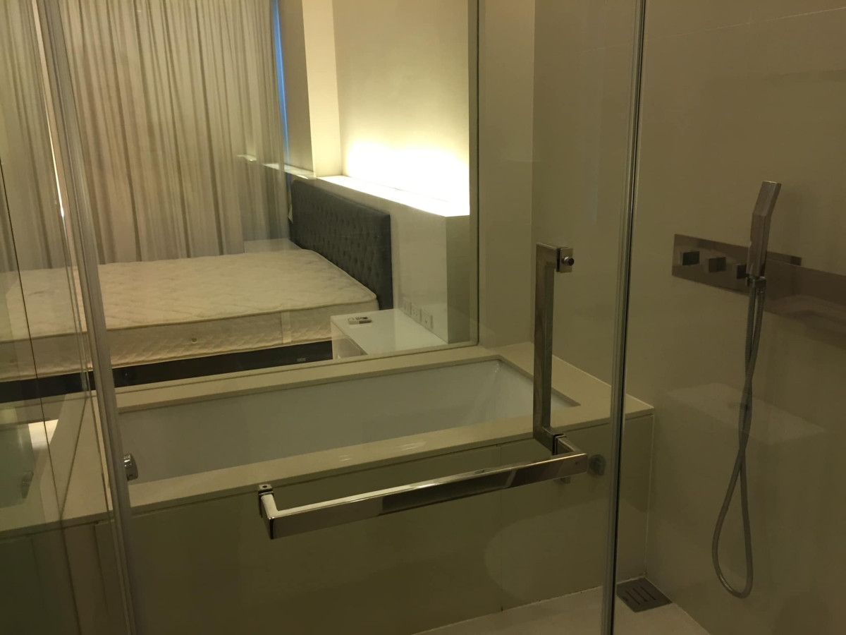 The Room Sukhumvit 21 I BTS Asoke , MRT Sukhumvit I 🌈 Exclusive Room With Special Price 🌈 I #HL
