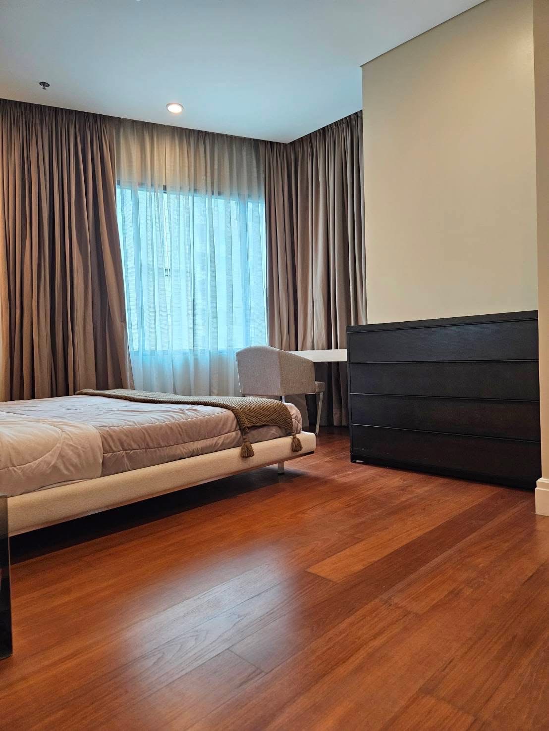 Bright Sukhumvit 24 | Nice Room 🚝ใกล้ BTS Phromphong | #Old Focus