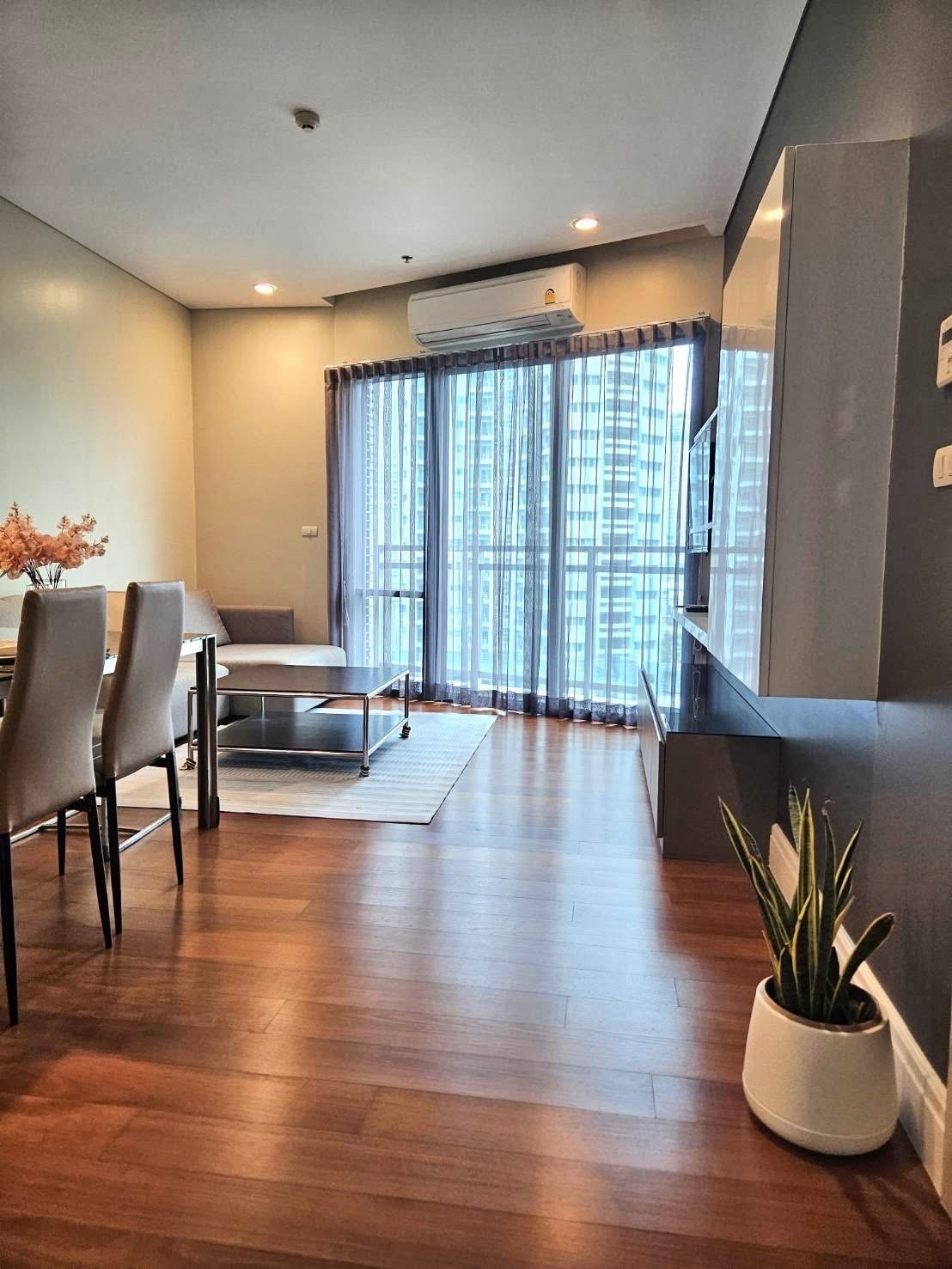 Bright Sukhumvit 24 | Nice Room 🚝ใกล้ BTS Phromphong | #Old Focus