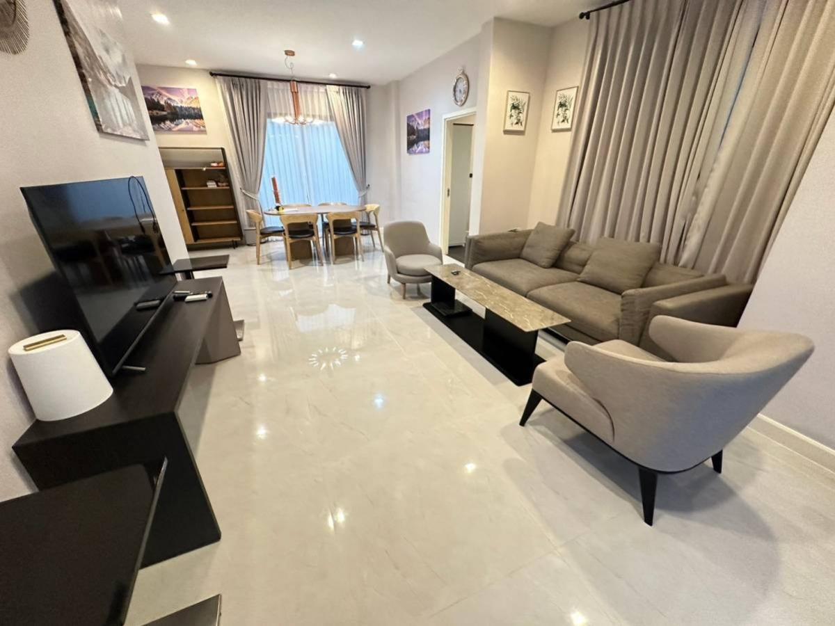 Bangkok Boulevard Ramintra-Watcharapol | บ้านเดี่ยว ติดถนนเมน ใกล้สโมสร | #HL Focus