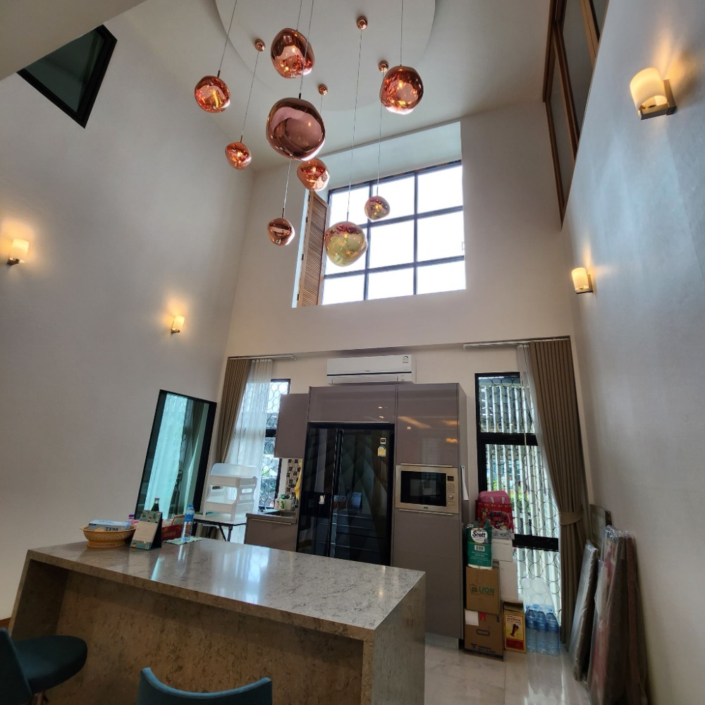 บ้านเดี่ยว 3 ชั้น หน้าบ้านทิศตะวันออก | #HL Focus