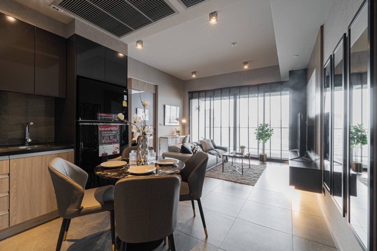 The Lofts Asoke | 🚝ใกล้ MRT อโศก | #HL Focus