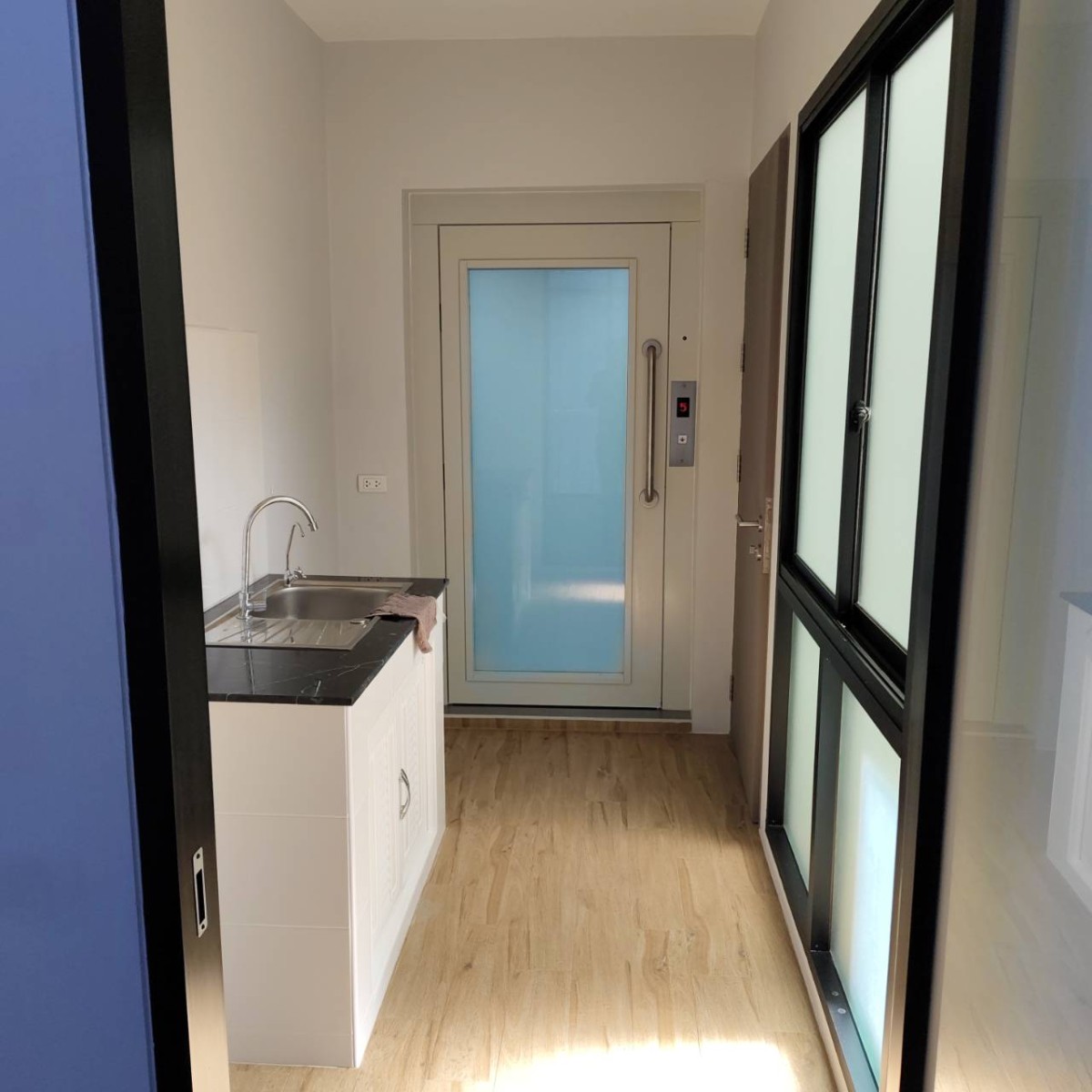 The Pride Sukhumvit 77 |โฮมออฟฟิศ 5 ชั้น สไตล์ Modern Luxury Loft #HL Focus