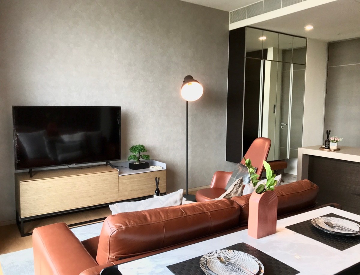 Saladaeng One | Super Luxury unit middle floor lumpini park facing |#HL