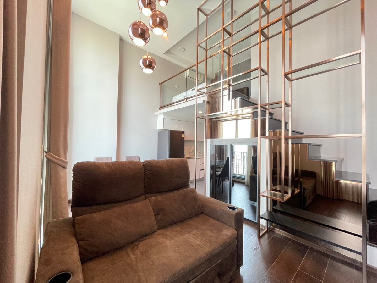 C Ekkamai | ชีวิตมีคลาสที่ C Ekkamai ห้องสวย เพดานสูง 5.9 ม. วิวสวยกลางเมืองเอกมัย สิ่งอำนวยความสะดวก Sky Lounge, สระเกลือ, ห้องสมุด พร้อมวิวเมือง | #Old