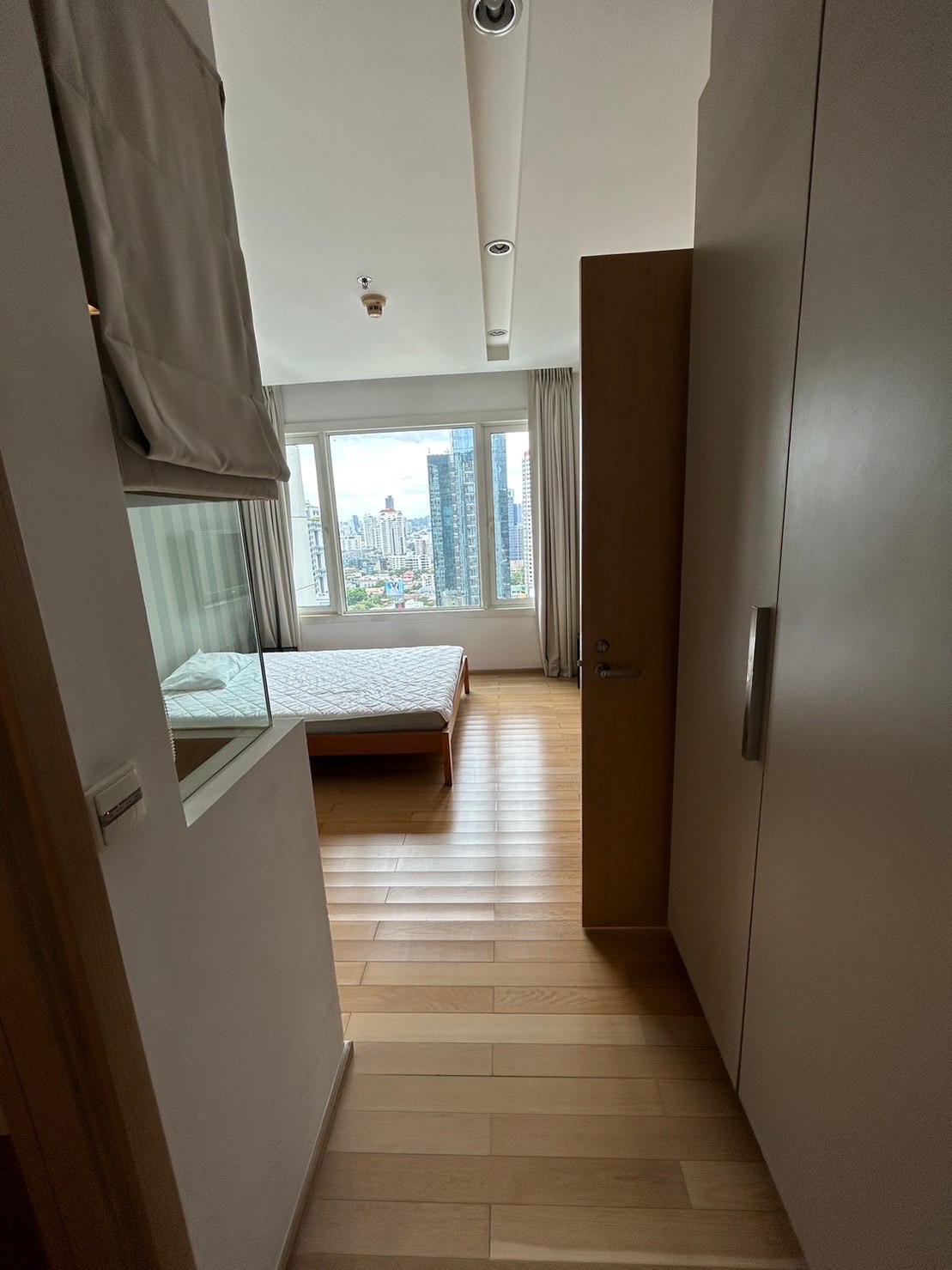 Siri at Sukhumvit | High floor Good Price 🚝ใกล้ BTS Thonglor 0m #HL Focus
