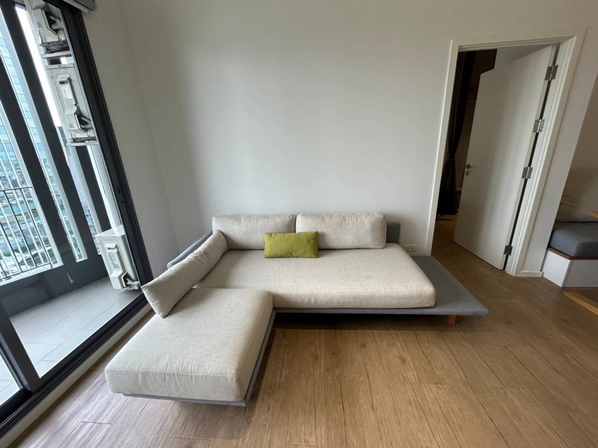 Triple Y Residence | 🚝ใกล้ MRT สามย่าน #New