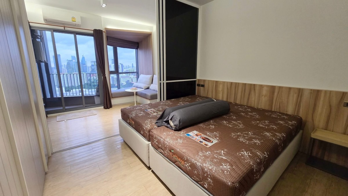 Triple Y Residence | 🚝ใกล้ MRT สามย่าน #New