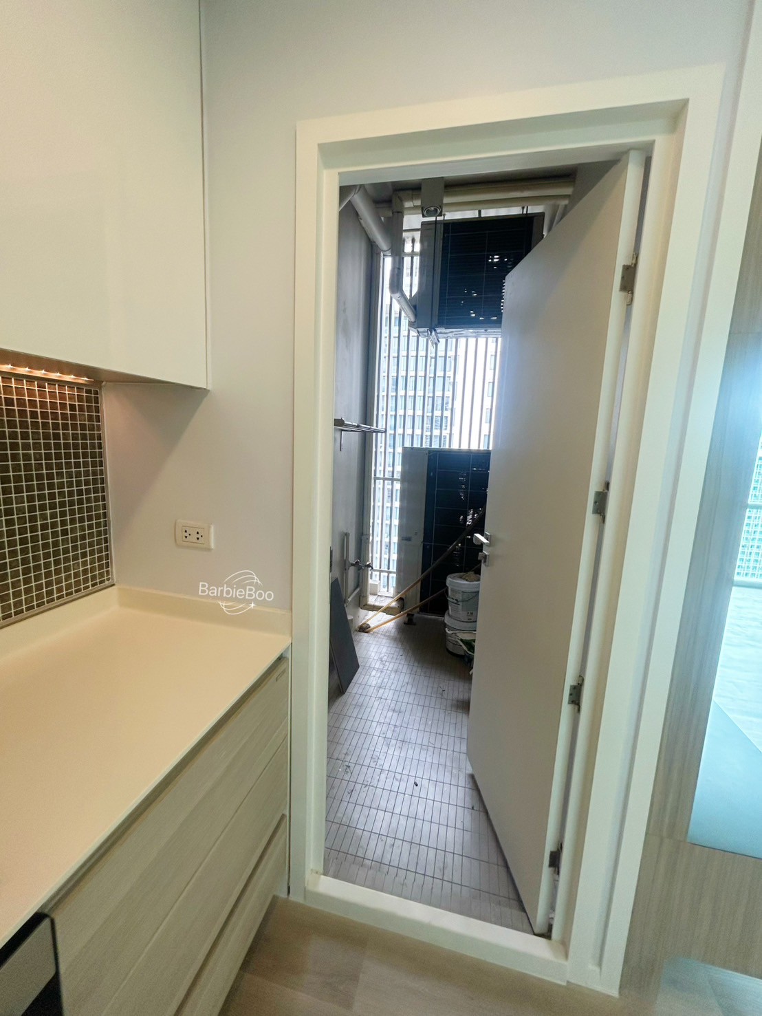 The Room Sukhumvit 21 | Nice Duplex asoke ready for sell , 15x,xxx per sq.m. only !! A ROOM FOR PEOPLE WHO LOVE DECORATING #HL Focus