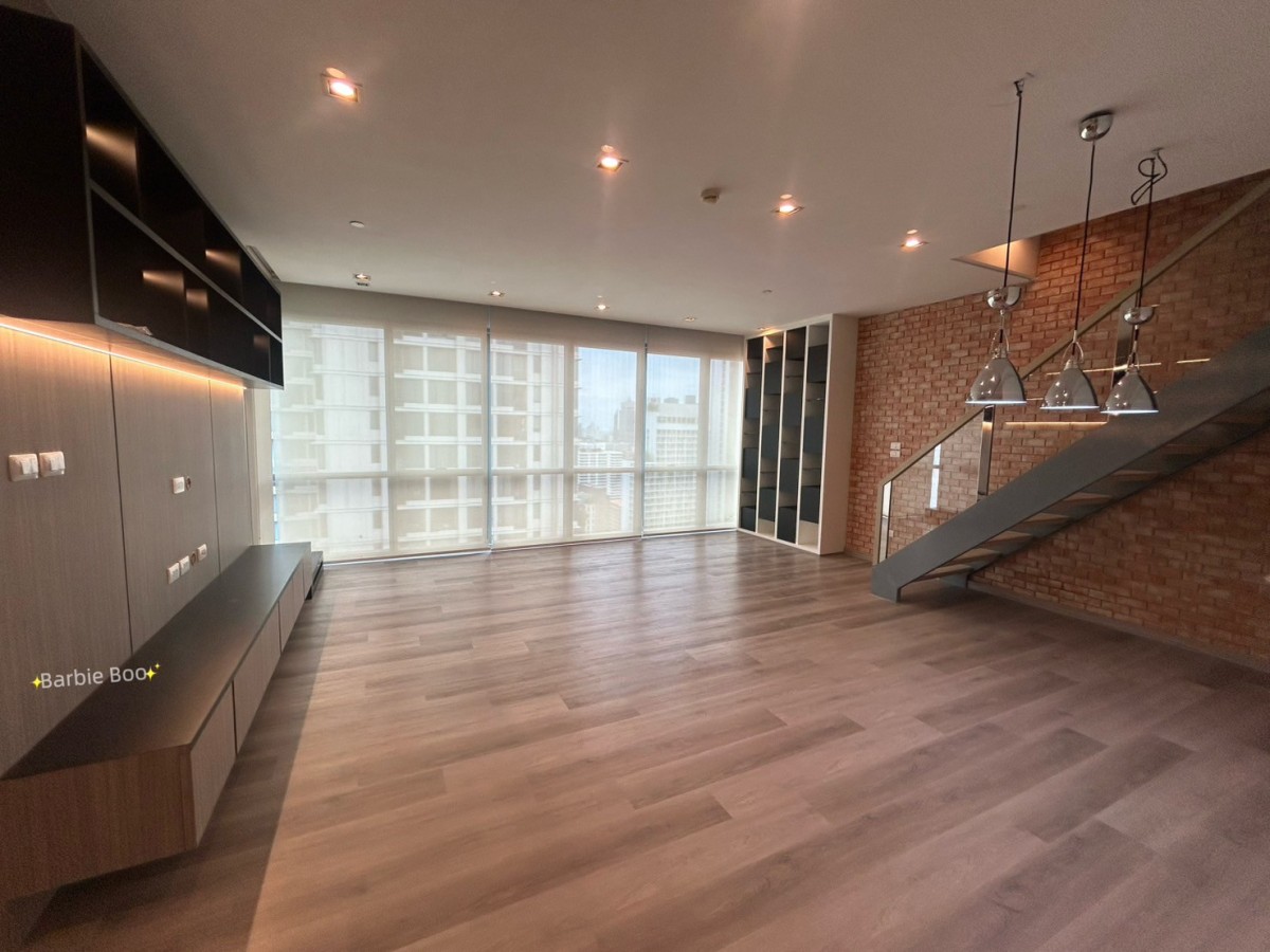 The Room Sukhumvit 21 | Nice Duplex asoke ready for sell , 15x,xxx per sq.m. only !! A ROOM FOR PEOPLE WHO LOVE DECORATING #HL Focus