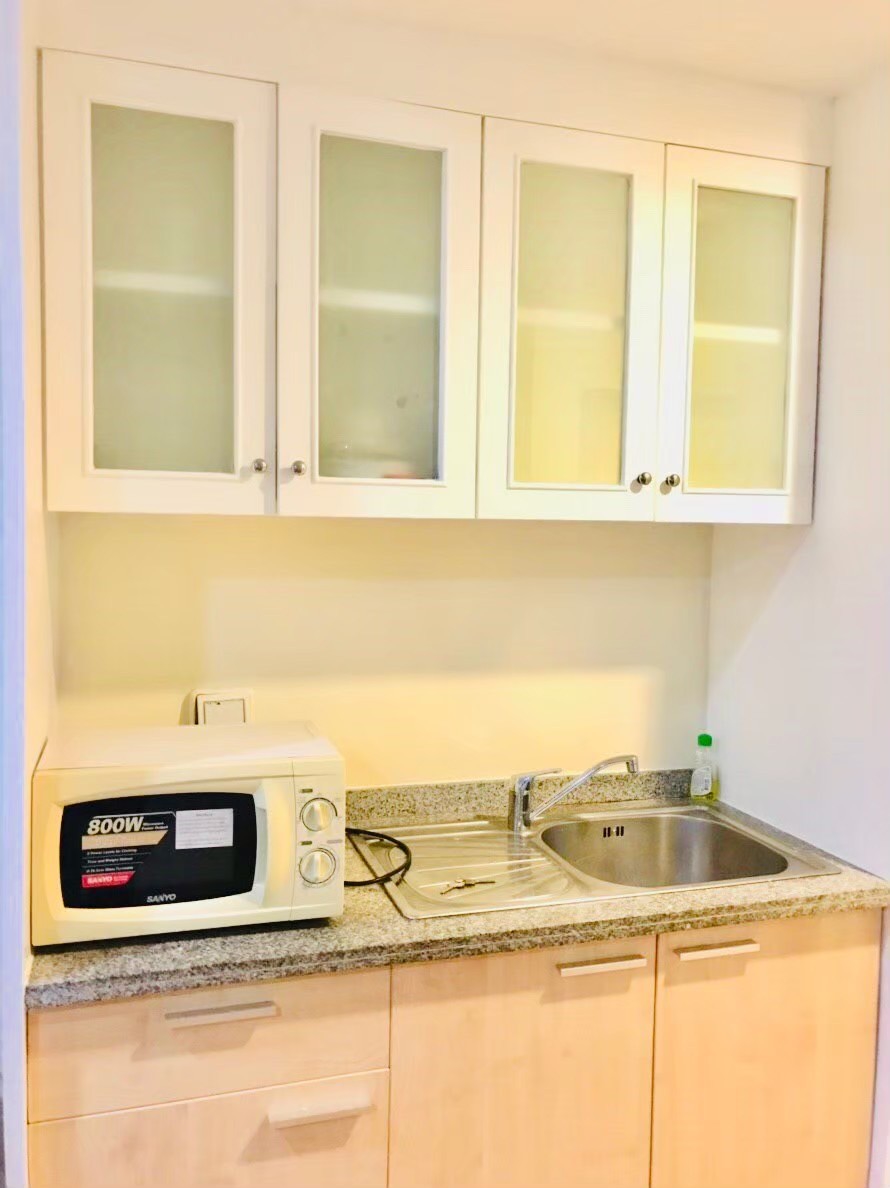 The Trendy Condominium | Hot deal @ Bts nana unit ready to move in !!! #HL