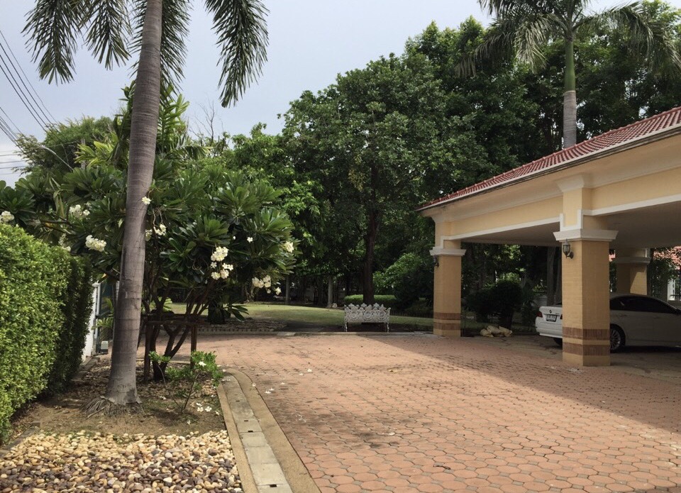 Ladawan Lakoon Rangsit | บ้านเดี่ยว วิวเลค ตกแต่งพร้อมอยู่  #HL Focus