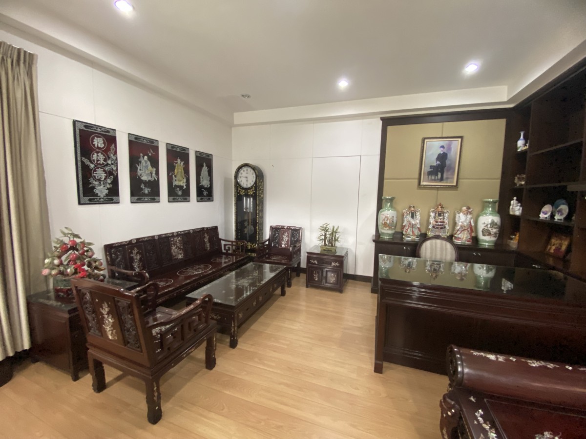 Ekpailin Srinakarin | บ้านเดี่ยว 2 ชั้นหลังใหญ่ #HL Focus