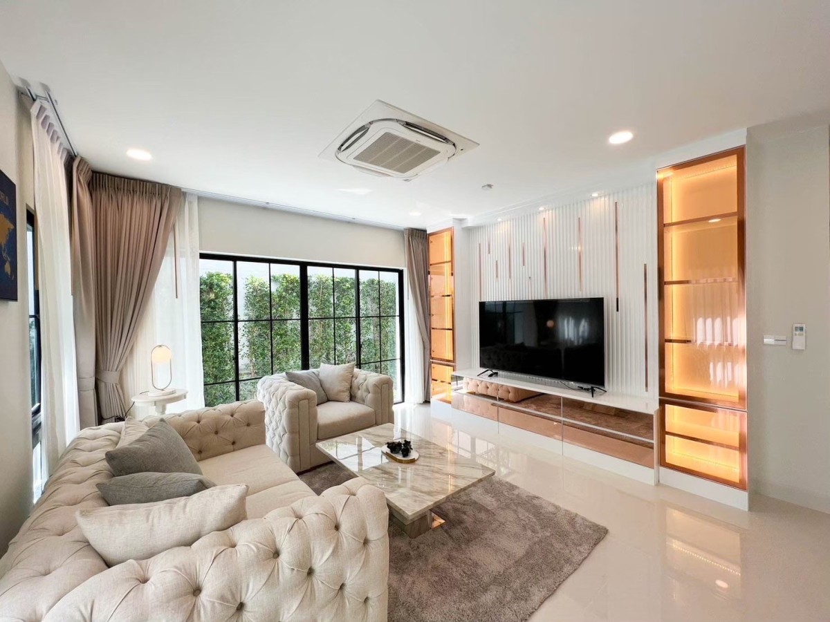 Nantawan Rama9-New Krungthepkreetha | บ้านเดี่ยว 2 ชั้น สไตล์ French Eclectic  #HL Focus