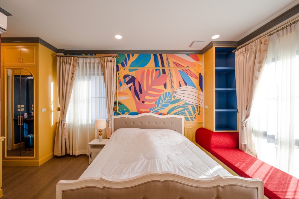Nantawan Rama9-New Krungthepkreetha | บ้านสไตล์ Classic France หรู เนี๊ยบ พร้อมอยู่  #HL Focus