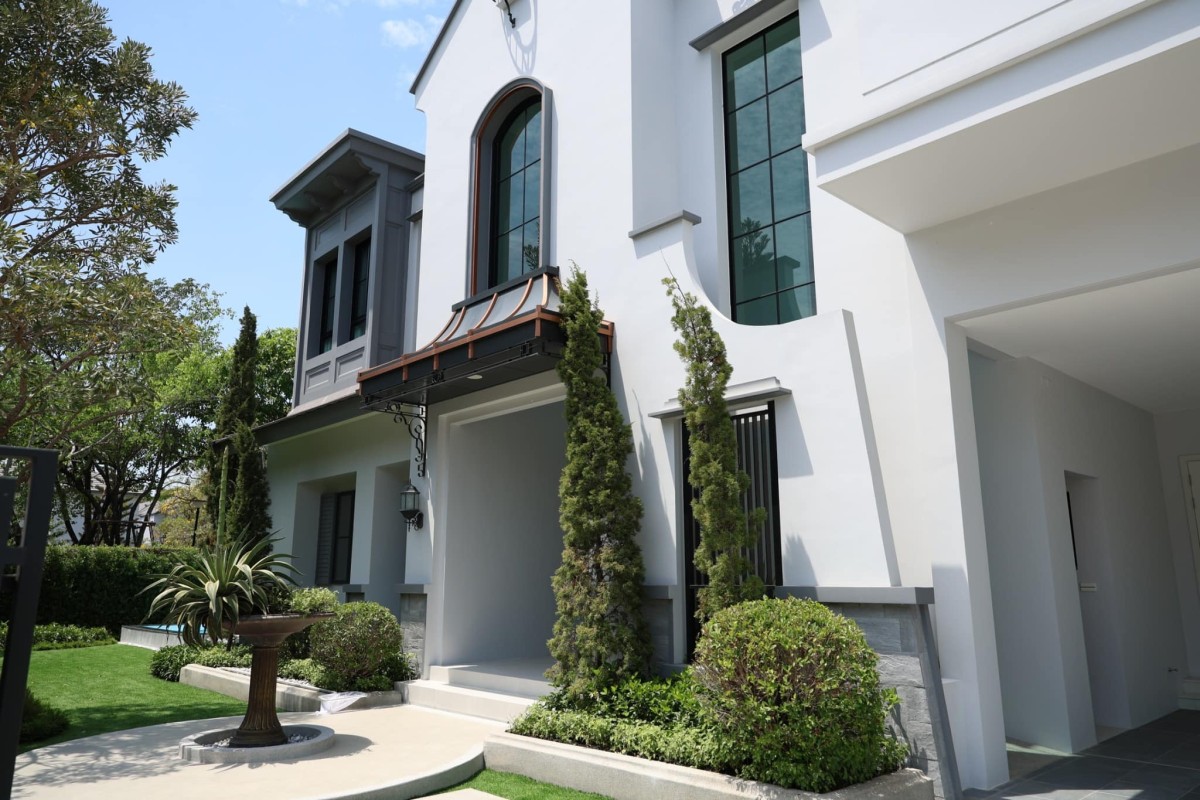 Nantawan Rama9-New Krungthepkreetha | บ้านเดี่ยวหรู Luxury house with Pool Villa  #HL Focus