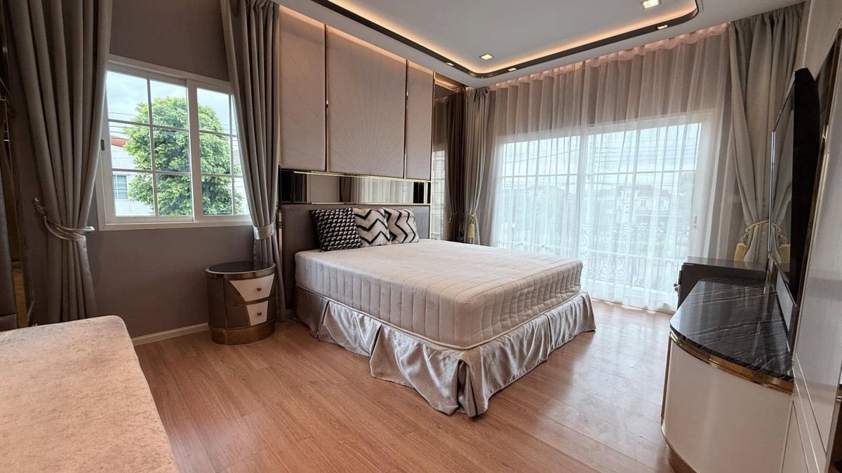 Grandio Ladphrao-Kasetnawamin | บ้านเดี่ยว แปลงมุม ด้านหน้าเทควิวสวน ตกแต่งบิ้วท์อินสวย #HL Focus