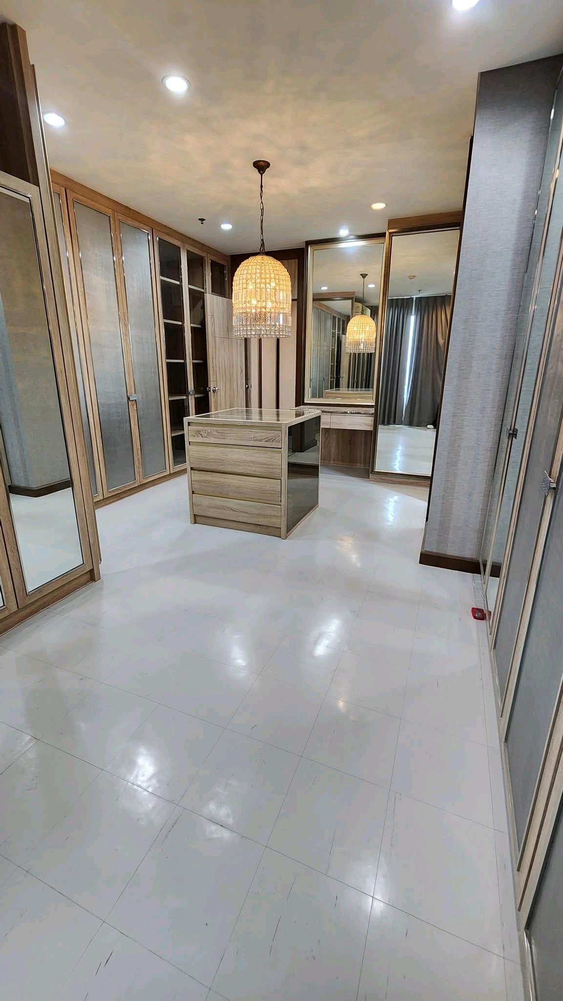 Villa Asoke | 🚝ใกล้ BTS,MRT เพชรบุรี #New Focus