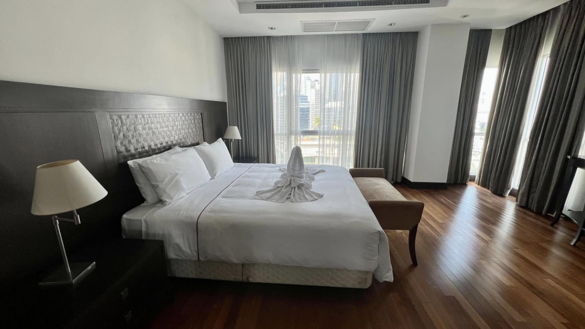 Royal Resident Park | Family Unit of lumpini ready to move in #HL
