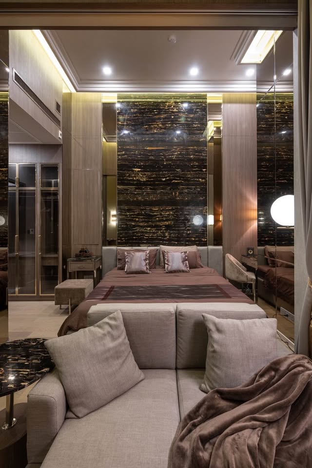 Ashton Asoke | Luxury loft unit 4meter of celling !! with Super High floor and Special sky kitchen #HL Focus