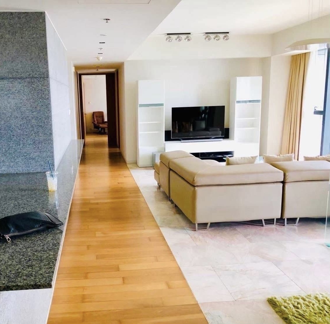 The Met Sathorn Condo ใจกลางสาทร #New