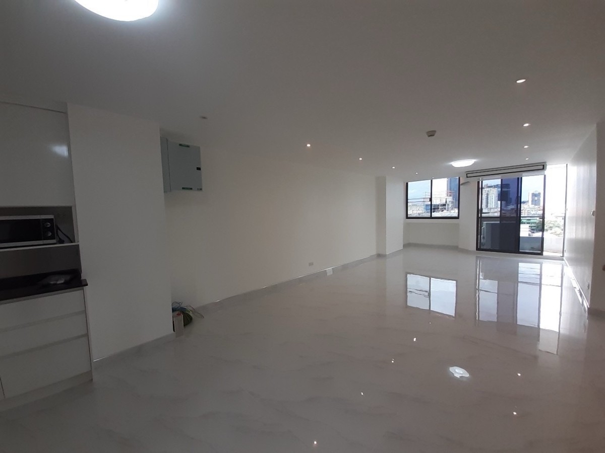 Supalai Place Sukhumvit 39 | 🚝ใกล้ BTSพร้อมพงษ์ #HL Focus