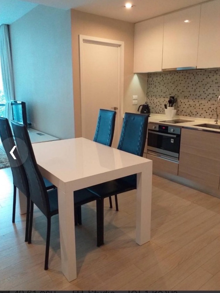 The Room Sukhumvit 21 | ขายพร้อมผู้เช่าใกล้หมดสัญญา !! ห้องใหญ่ ใจกลางอโศก #HL Focus