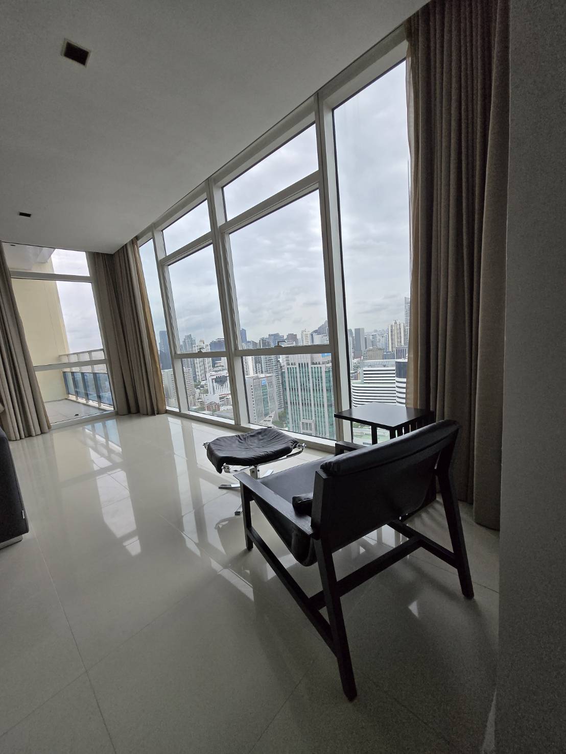 Athenee Residence | Penthouse Unit !! Available for rent !! 3bedroom3bathroom 1working room 1 maidroom #HL Focus