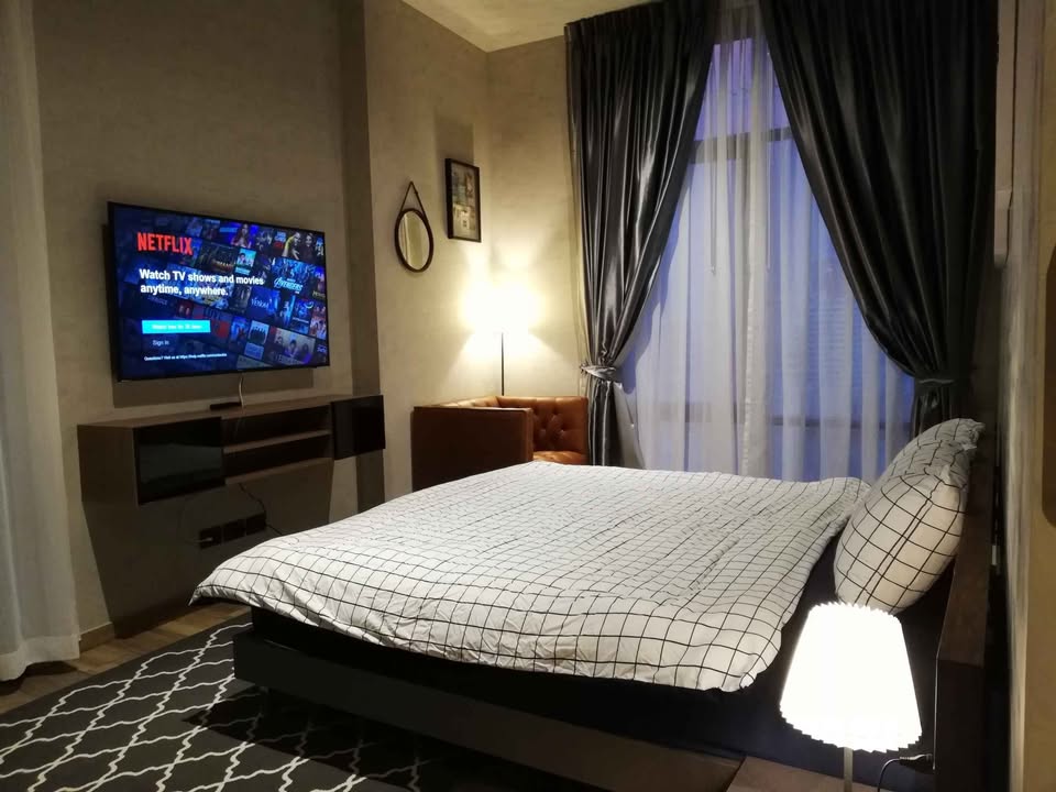The Lofts Asoke | 🚝ใกล้ BTS,MRTจตุจักร #New Focus