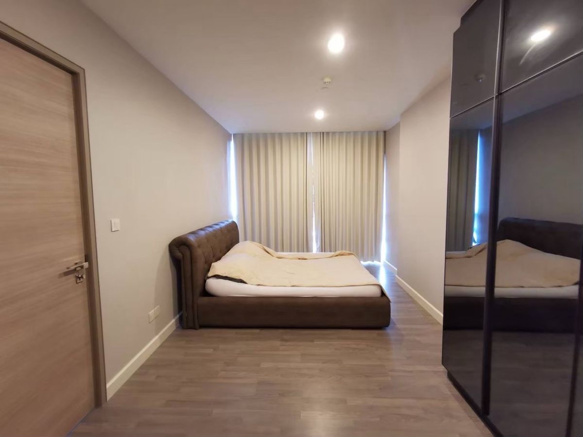 The Room Rama 4 | 🚝ใกล้ตลาดสามย่านเพียง 400 ม. ห้องใหญ่วิวเมือง #HL