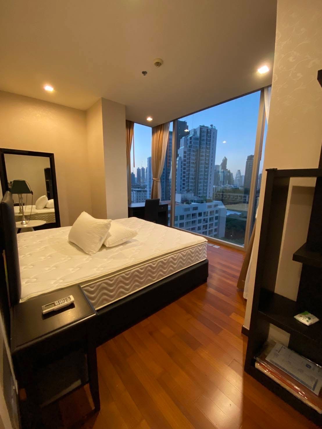 Ashton Morph Sukhumvit 38 | Pet Friendly Condo  🚝ใกล้ BTS Thonglor 350m #HL Focus