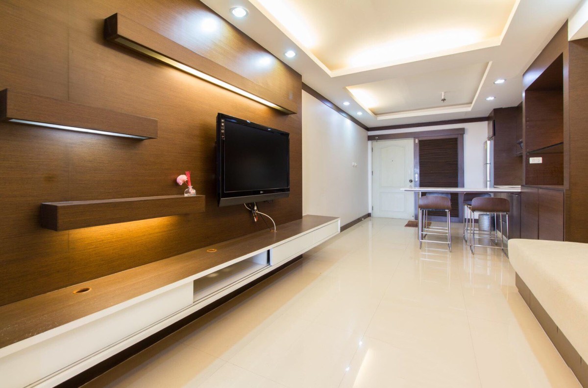State Tower | Nice High floor unit #New