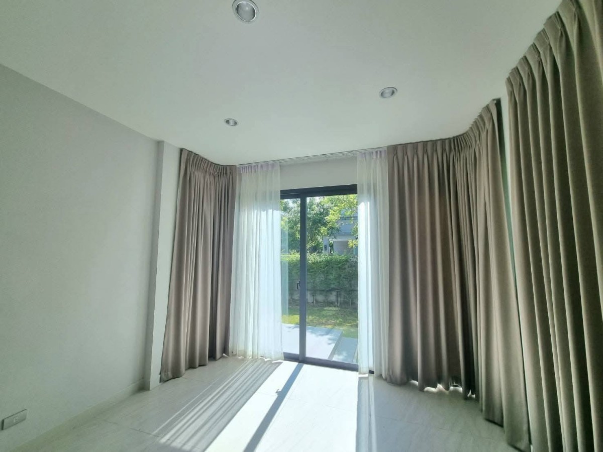 THE SONNE Srinakarin-Bangna | ประตูหลังบ้านเชื่อมต่อกับสวนและ Club house #HL Focus