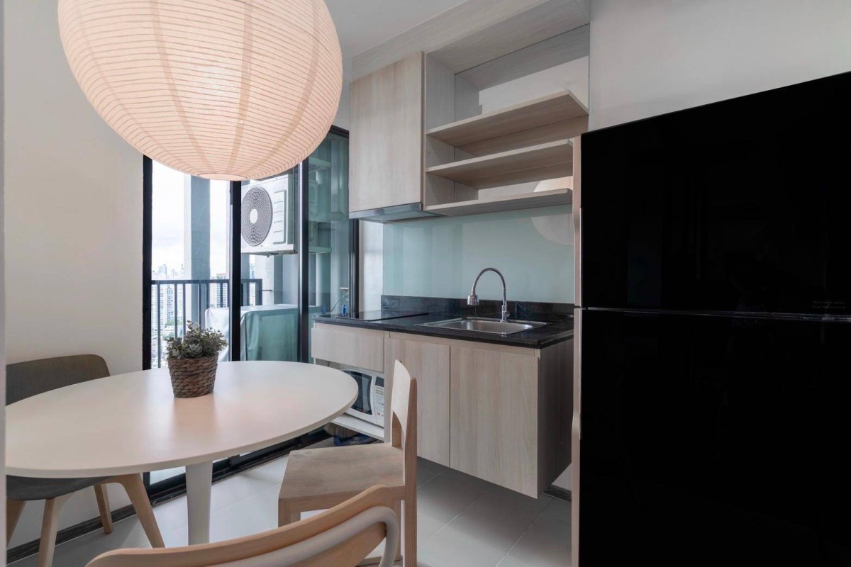 The Base Park West Sukhumvit 77 | 🚝ใกล้ BTS อ่อนนุช มีรถรับส่งหน้าโครงการไปถึงปากซอย และเดินต่อไปนิดนึงถึงรถไฟฟ้า #New